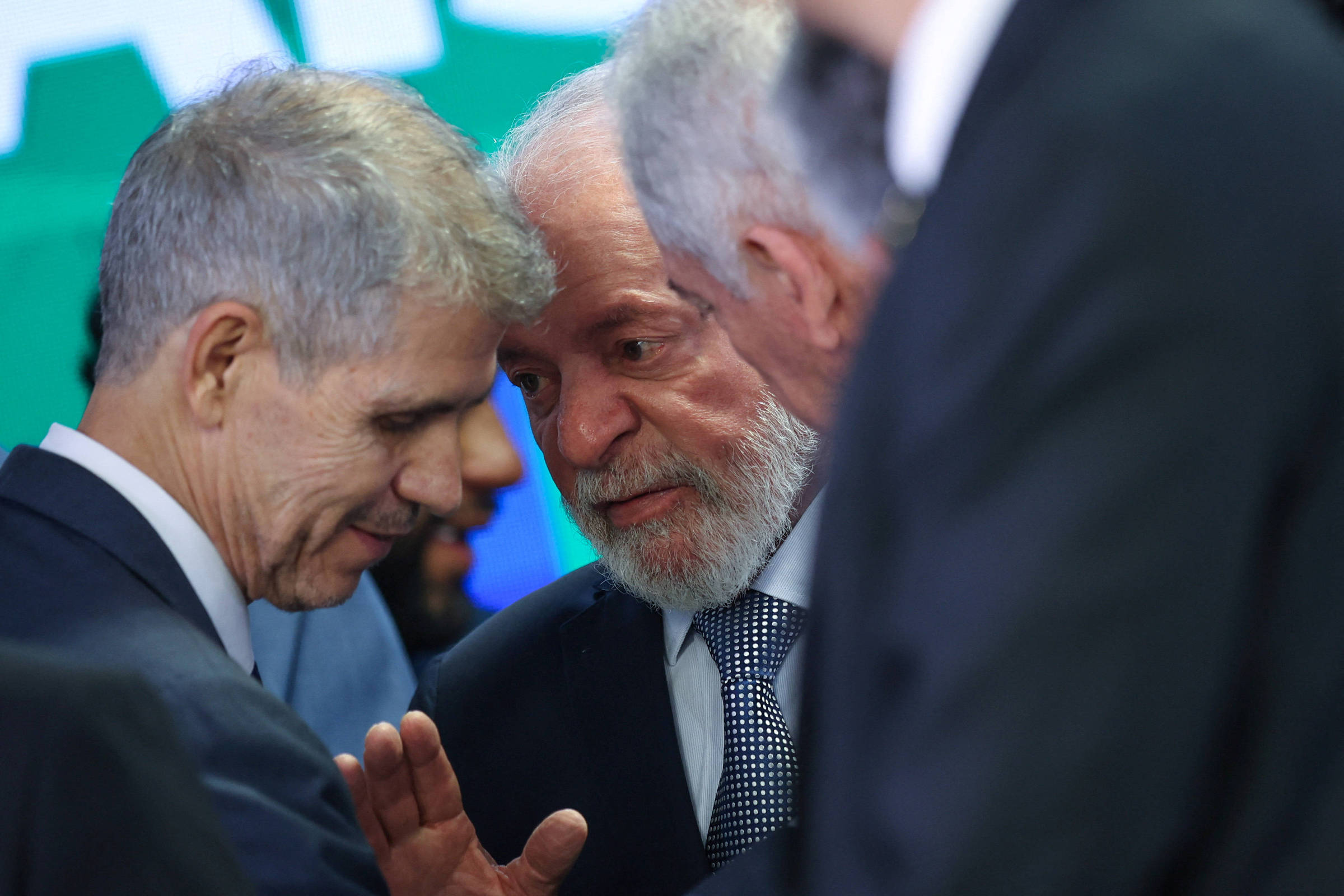 Ministro Sidônio Palmeira, da Secretaria de Comunicação Social da Presidência, e o presidente Lula (PT) (Foto: Adriano Machado - 18.mar.25/REUTERS)