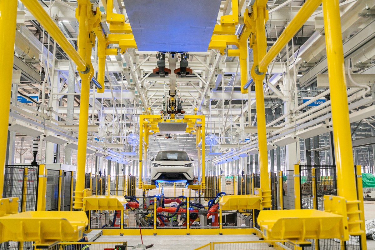 BYD gera polêmica na Bahia com montagem de automóveis SKD e CKD Unidade da chinesa BYD inaugurada em Camaçari, na Bahia (Foto: Divulgação/BYD)