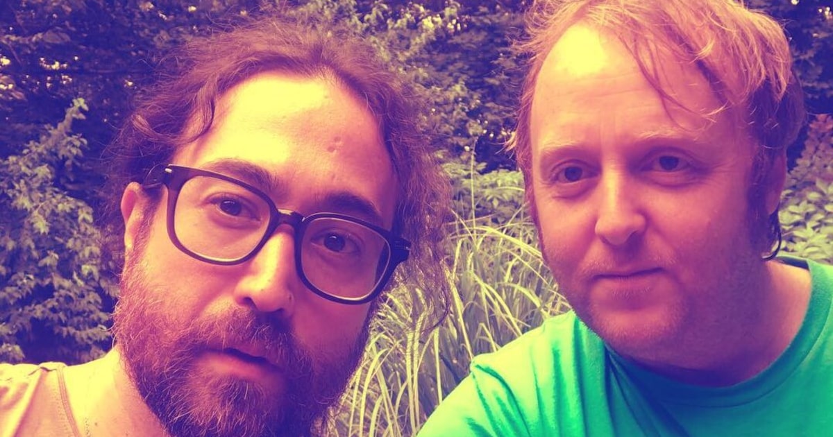 Herdeiros dos Beatles se reúnem para celebrar legado da banda icônica Sean Ono Lennon e James McCartney, filhos de John e Paul, participaram de projeto de Zak Starkey, filho de Ringo (Foto: Instagram/@sean_ono_lennon)