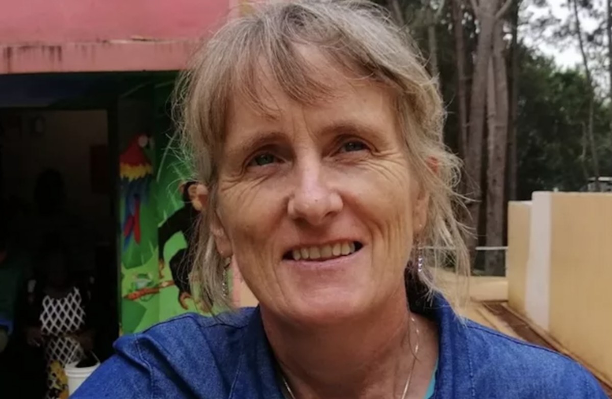 Nove pessoas, incluindo missionária irlandesa, são sequestradas em orfanato no Haiti Gena Heraty teria sido sequestrada de um orfanato no Haiti (Foto: Universidade de Limerick)
