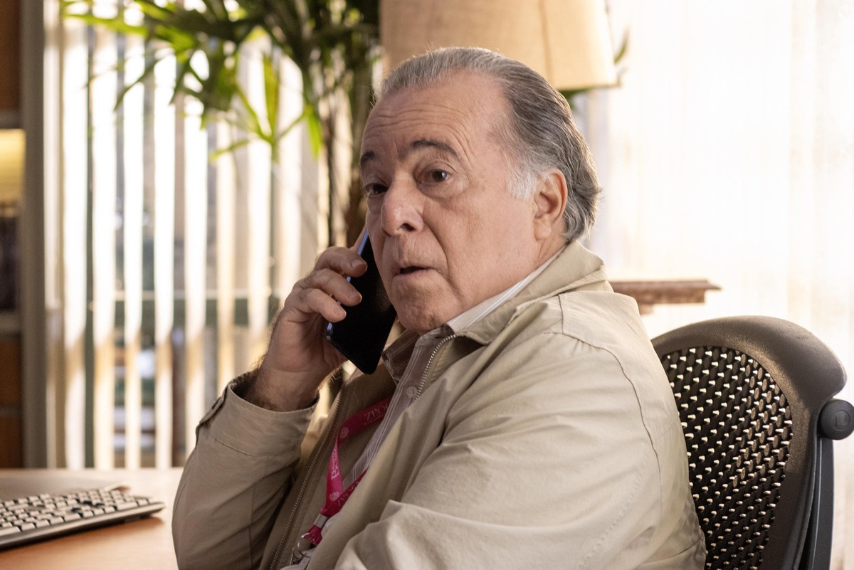 Abel retorna à trama de 'Dona de mim' após morte e futuro de Tony Ramos é revelado Abel (Tony Ramos) em 'Dona de mim' — Foto: Globo/Angélica Goudinho