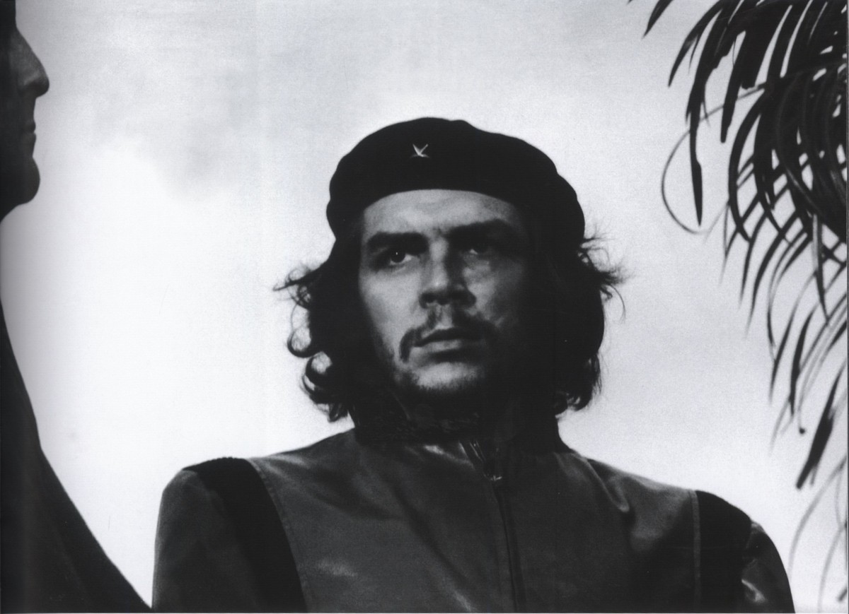 Retrato de Che Guevara completa 65 anos e permanece ícone político mundial Famoso retrato de Ernesto Che Guevara, clicado em 5 de março de 1960 (Foto: Alberto Korda)