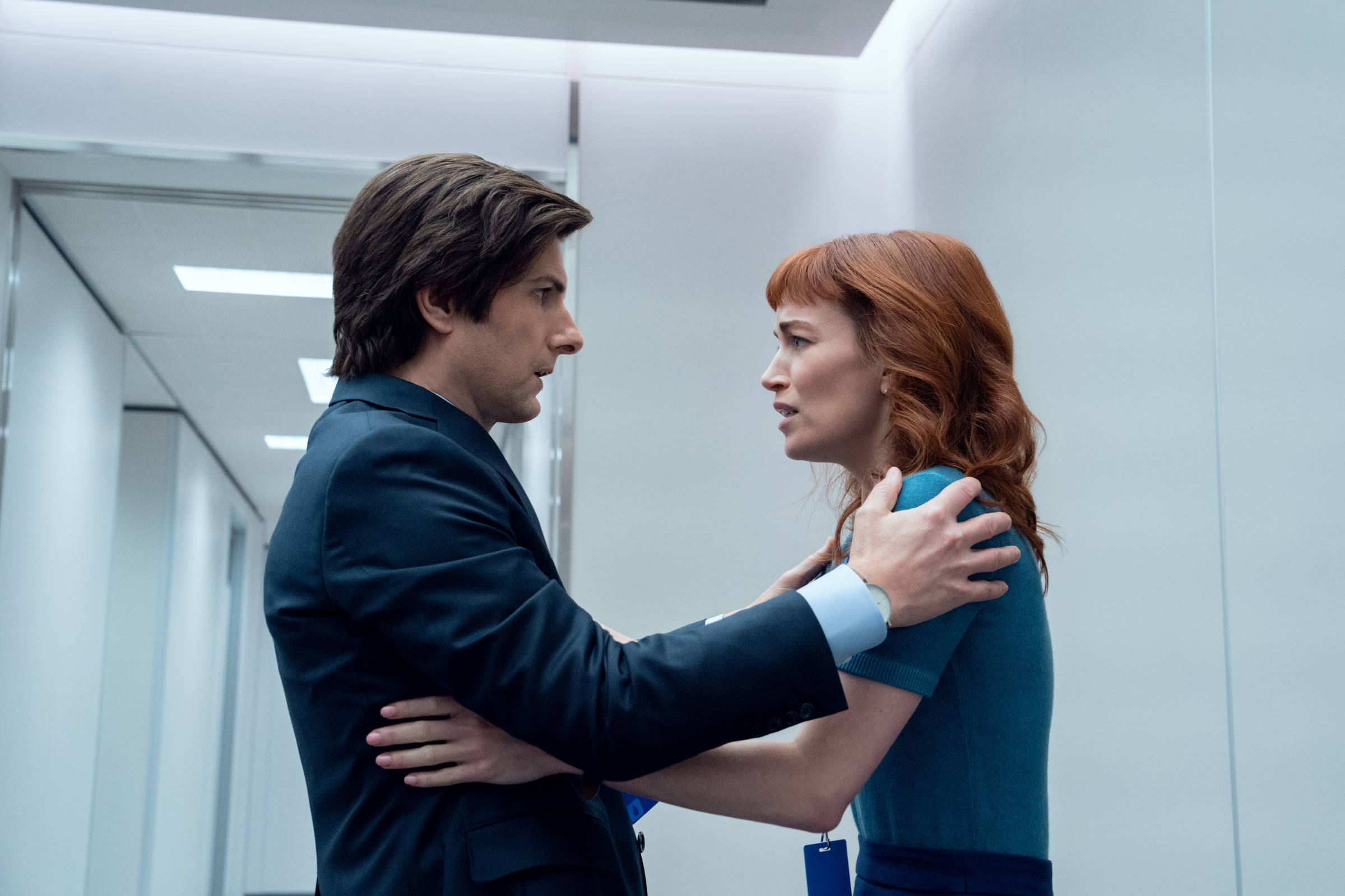 Séries 'Ruptura' e 'The Pitt' são indicadas ao Emmy; anúncio será amanhã Cena da segunda temporada da série 'Ruptura' (Foto: Jon Pack/Divulgação)