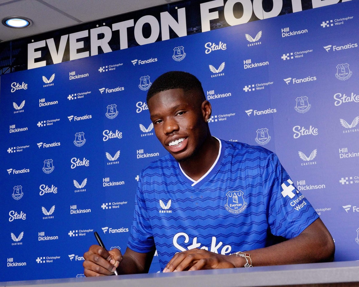 Everton anuncia Thierno Barry como novo reforço para a temporada 2023 Foto: Reprodução/The Athletic UK