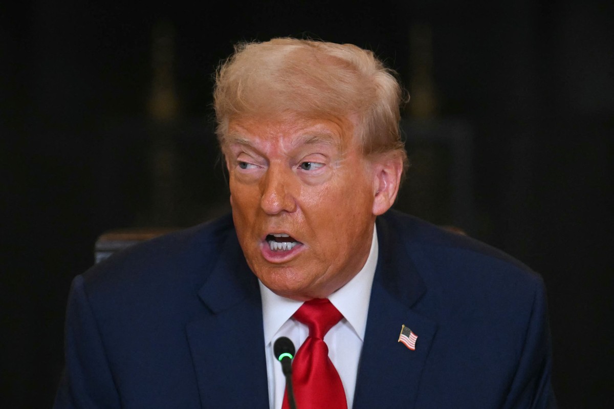 Brasil analisa postura diante das declarações de Trump sobre política internacional Donald Trump, presidente dos EUA — Foto: Jim Watson/AFP