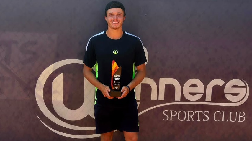 João Schiessl conquista 3º título profissional e Saraiva fica em segundo na Tunísia Foto: Reprodução