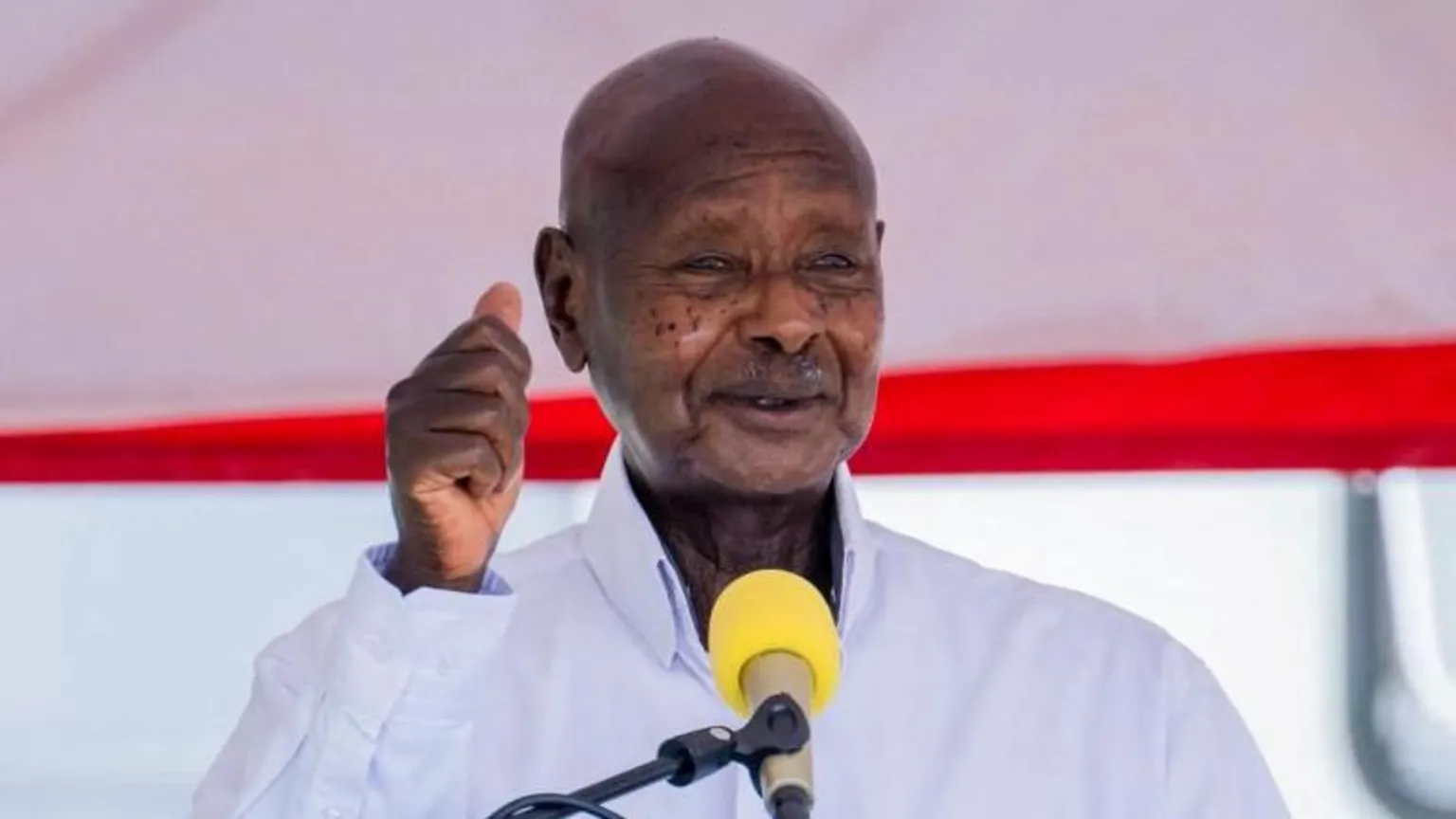 Uganda busca prorrogar governo de 40 anos sob liderança de presidente octogenário Yoweri Museveni é um dos líderes mais antigos da África (Foto: Reuters)