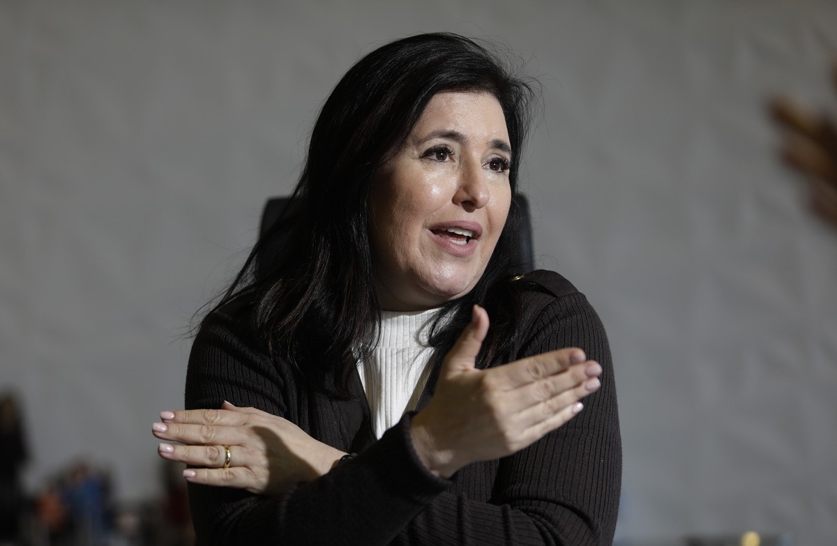 Simone Tebet sugere que Lula converse com Trump sobre tarifas comerciais Ministra do Planejamento, Simone Tebet — Foto: Cristiano Mariz/Agência O Globo/13-06-2024