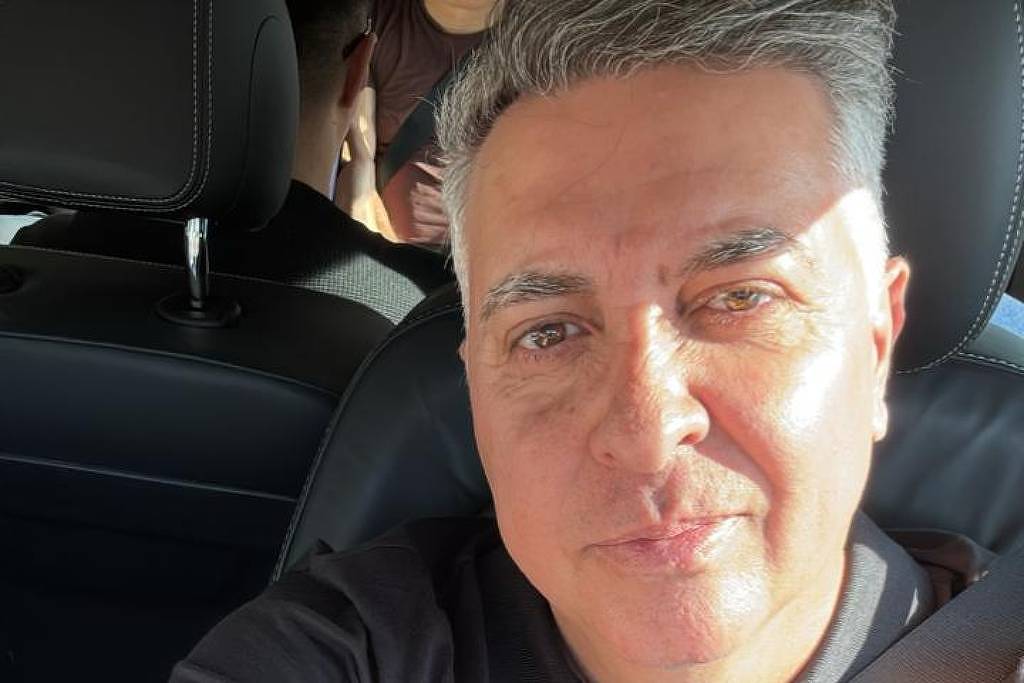 Álvaro Damião defende viagem a Israel em meio a conflitos e críticas recebidas Álvaro Damião (União Brasil) em um dos veículos que atravessou a Jordânia, conseguido pela cooperação entre o país e o governo brasileiro (Foto: Arquivo pessoal)