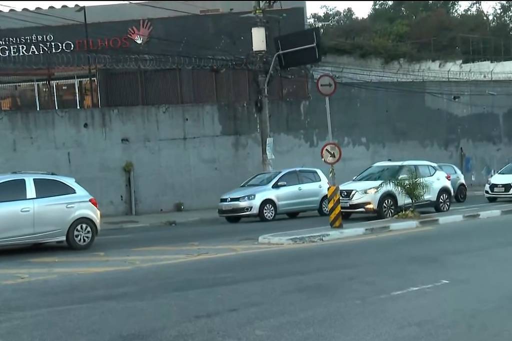 Avenida Vitório Fornazaro, na Vila Lourdes, onde o acidente ocorreu (Foto: Reprodução TV Globo)