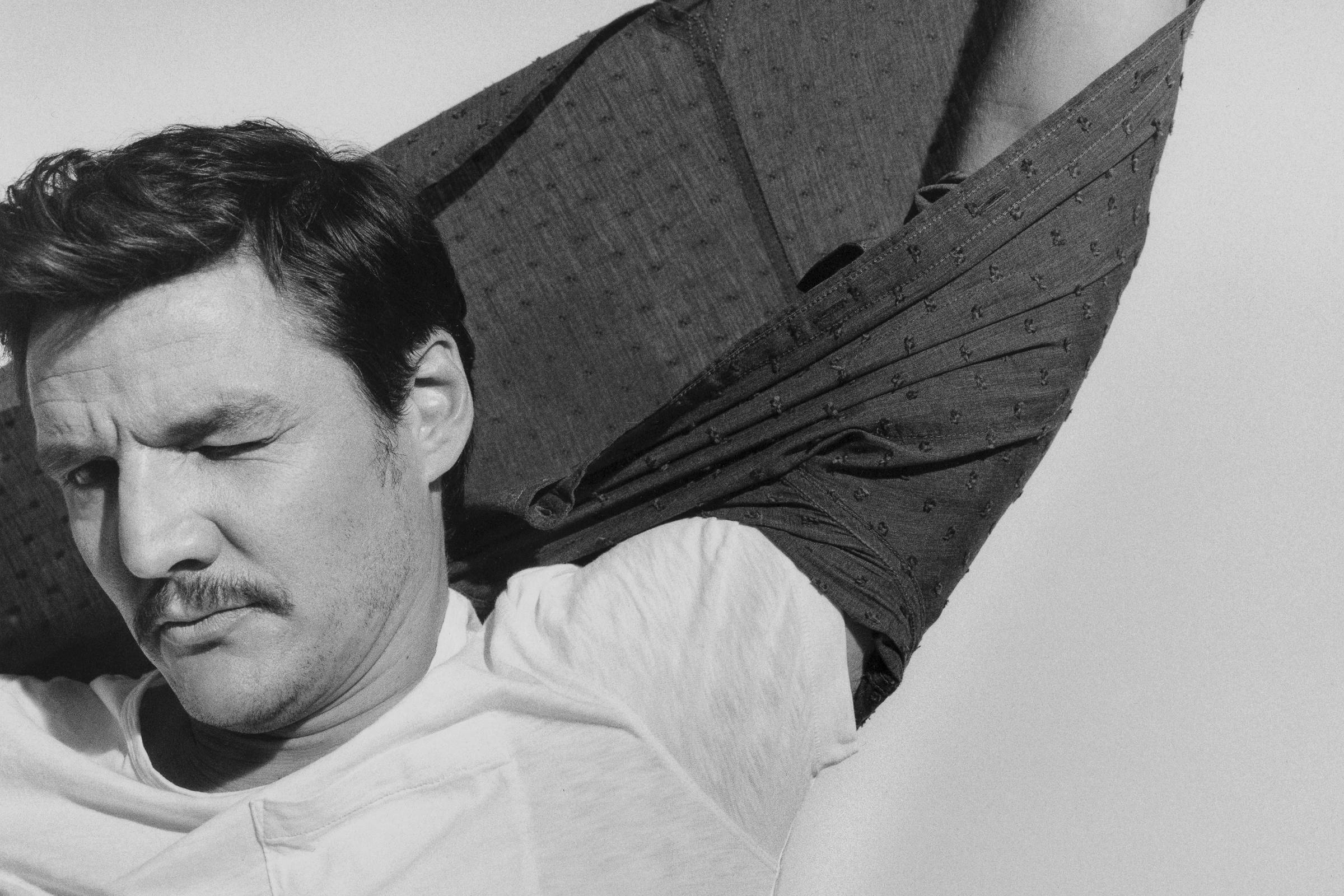 Pedro Pascal conquista o coração de Hollywood e do público aos 50 anos Pedro Pascal, ator de 'Game of Thrones' e 'Last of Us' (Foto: Laura Colson - 18.dez.2016/NYT)