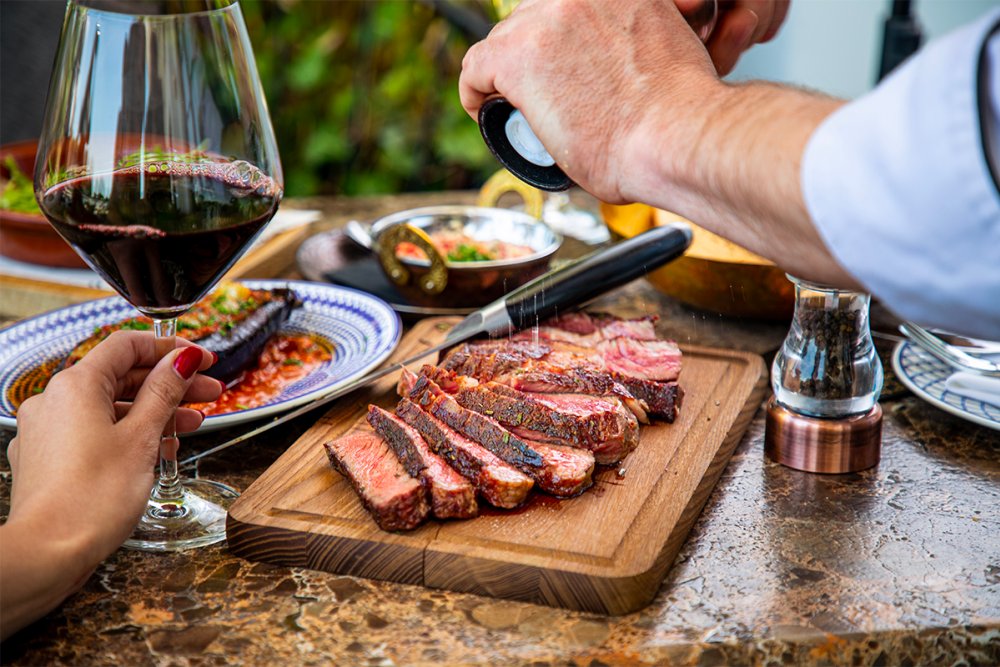 Descubra 50 vinhos deliciosos para harmonizar com carnes suculentas Foto: Reprodução