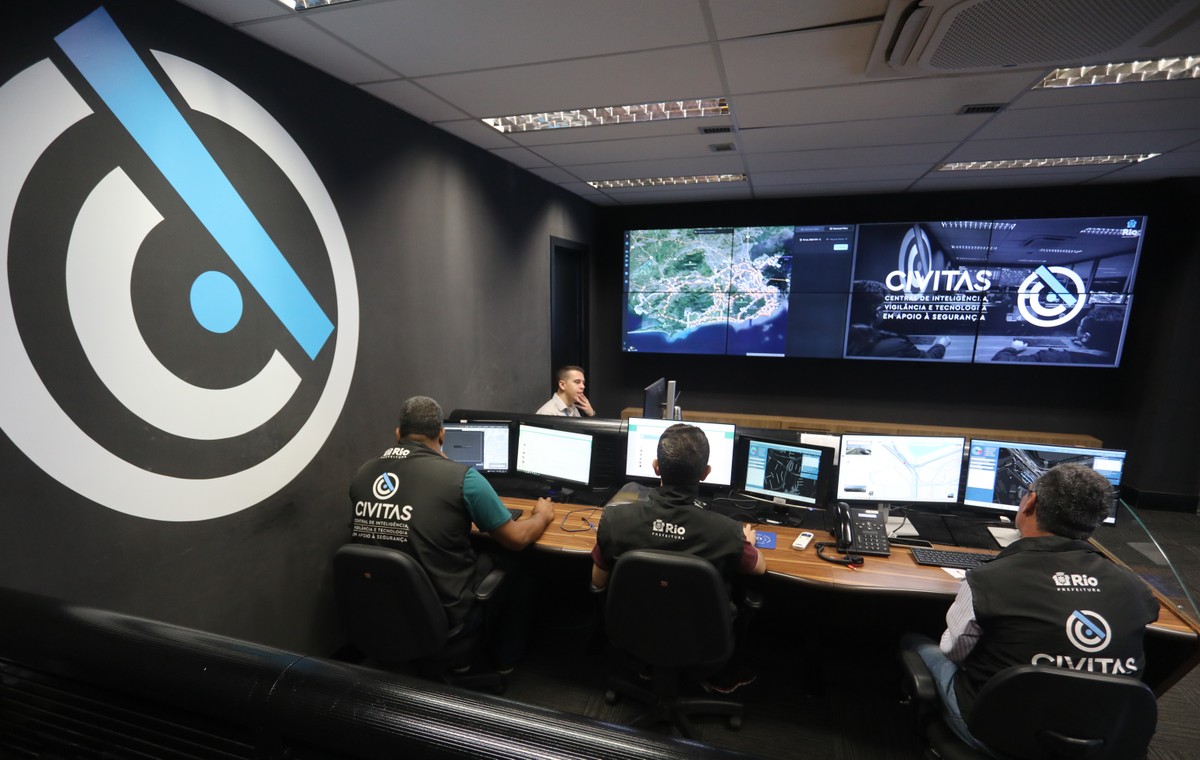 A CIVITAS reúne e analisa dados obtidos a partir de linhas diretas de comunicação e serviços de denúncias (Foto: Marcelo Piu / Prefeitura do Rio)