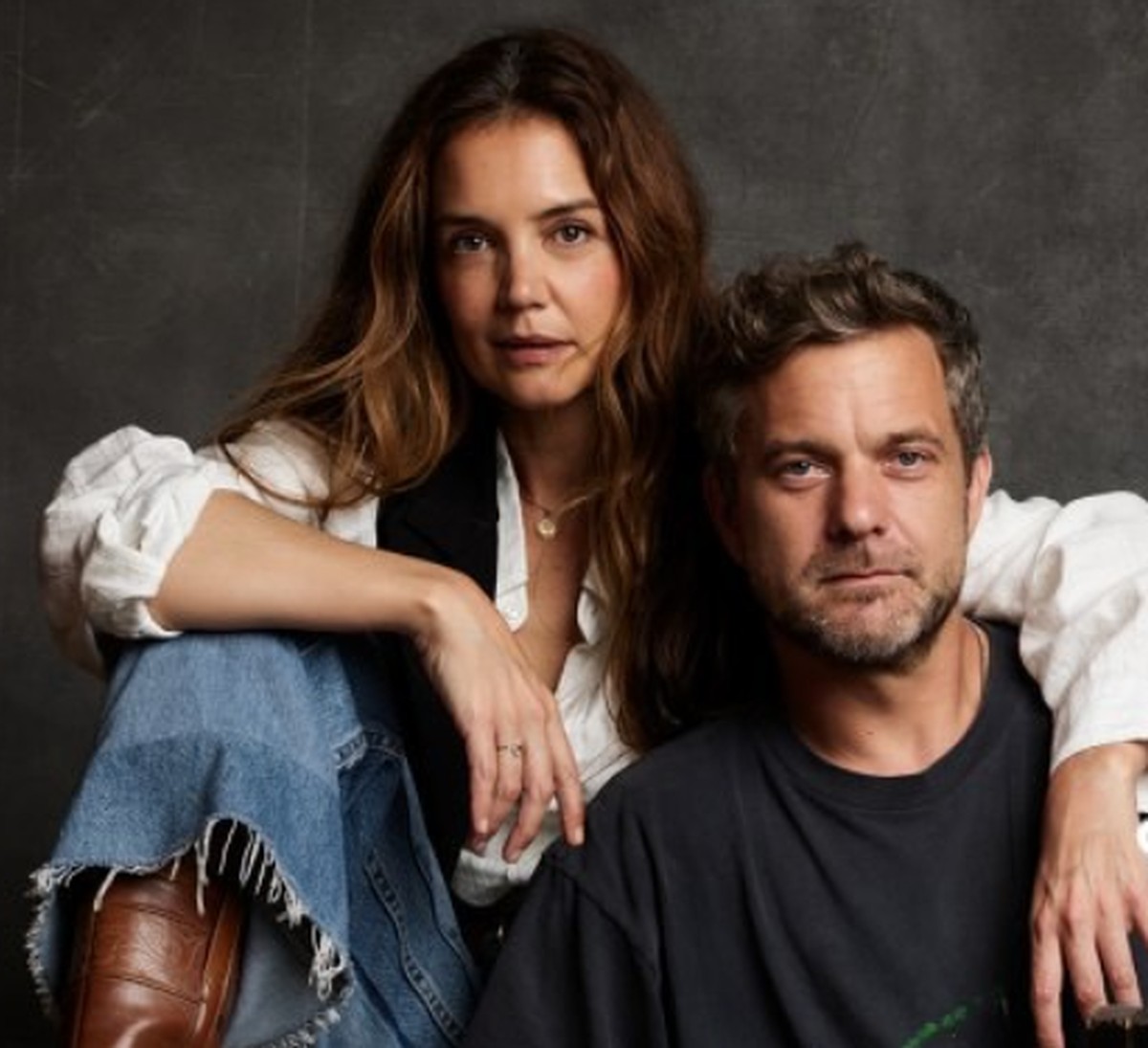 Um testamento à amizade: um dos casais mais icônicos da TV dos anos noventa retorna para um novo projeto (Foto: Reprodução: Instagram / @katieholms)