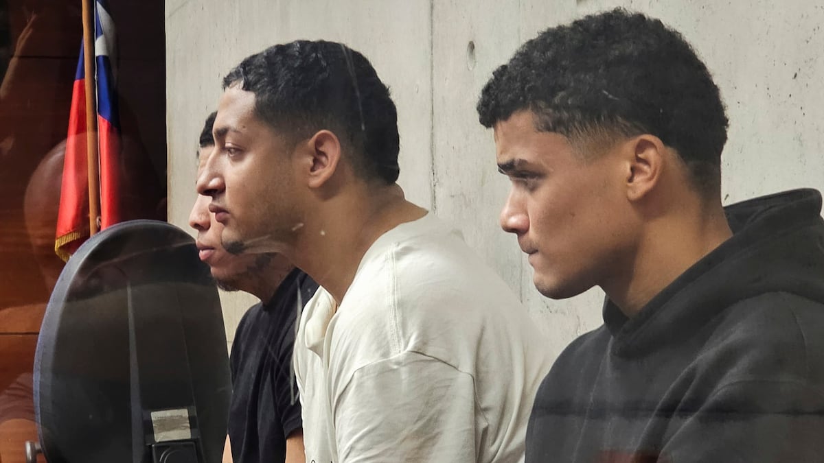 Liberado sicário venezuelano acusado de assassinar empresário em Santiago Osmar Ferrer, durante seu julgamento, no Chile, em 9 de julho. (Foto: ECOH_FiscaliaRM)