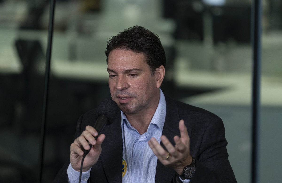 PF revela uso de 'Abin paralela' por Ramagem para atacar partido de Witzel Deputado federal Alexandre Ramagem durante entrevista (Foto: Márcia Foletto/Agência O Globo/11-09-2024)