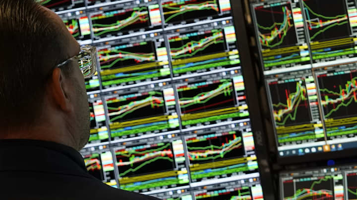 Investidor recomenda novas estratégias para reequilibrar portfólio em 2025 Foto: Reprodução