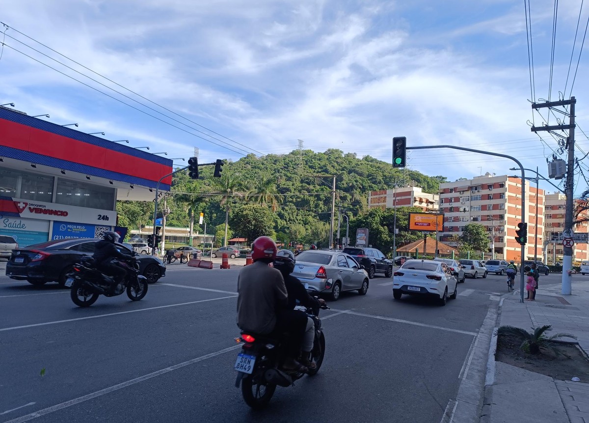 Acidentes de moto representam 75% das ocorrências em Niterói, com aumento de colisões Colisões de automóveis com motos representam a maioria dos casos, com 580 registros (Foto: Lívia Neder)