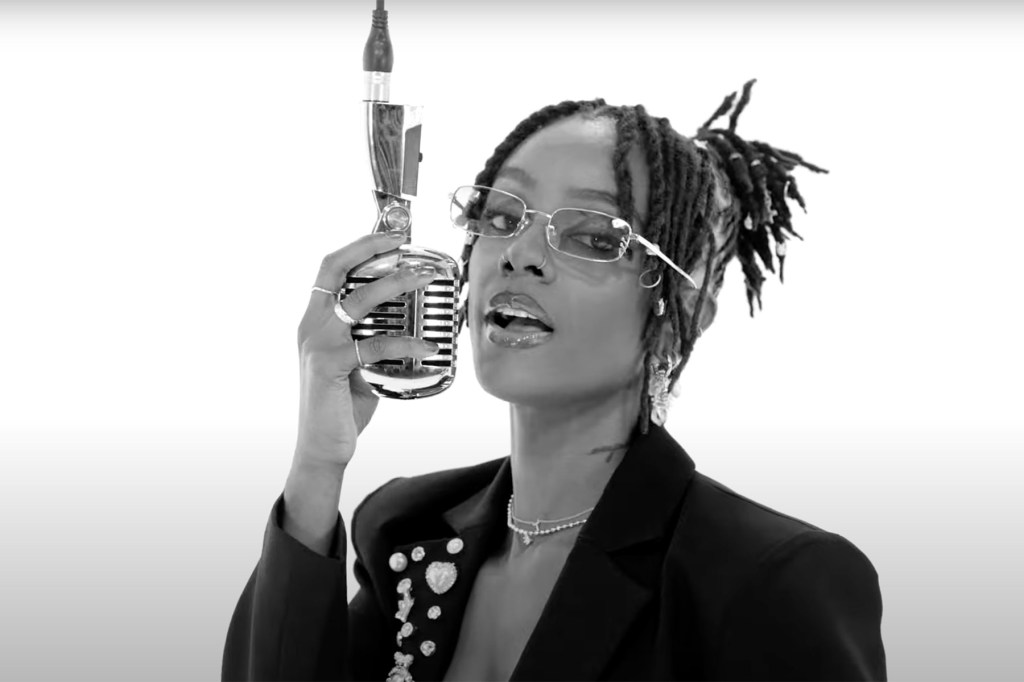 Novos lançamentos de R&B e Hip-Hop trazem Kehlani, Tiwa Savage e mais artistas Ouça novas músicas imperdíveis de artistas emergentes de R&B/hip-hop como Kehlani, Tiwa Savage, Skepta, BabyTron, Meek Mill, Fridayy, Skrilla, ABIR e Lihtz. (Foto: Reprodução)