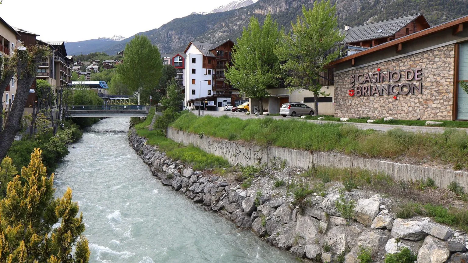 Mulher britânica morre em acidente de rafting nos Alpes franceses Foto: Reprodução