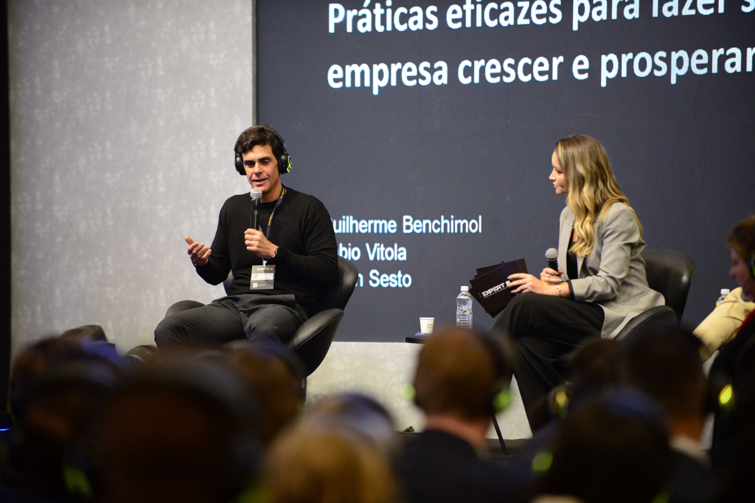 Zero Ao Topo Xperience oferece imersão de dois dias para empreendedores em ascensão Guilherme Benchimol e Vivian Sesto, da XP Empresas (Foto: Fabio Luis Teixeira/InfoMoney)