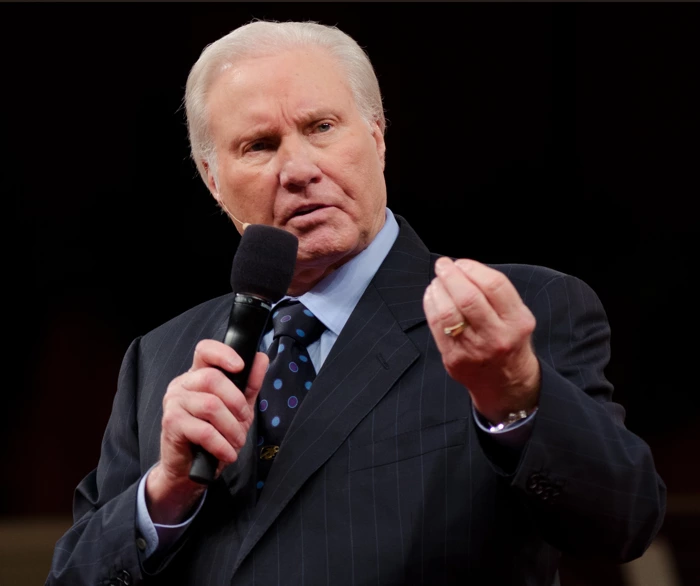 Jimmy Swaggart permanece hospitalizado sem evolução após grave ataque cardíaco Foto: Reprodução
