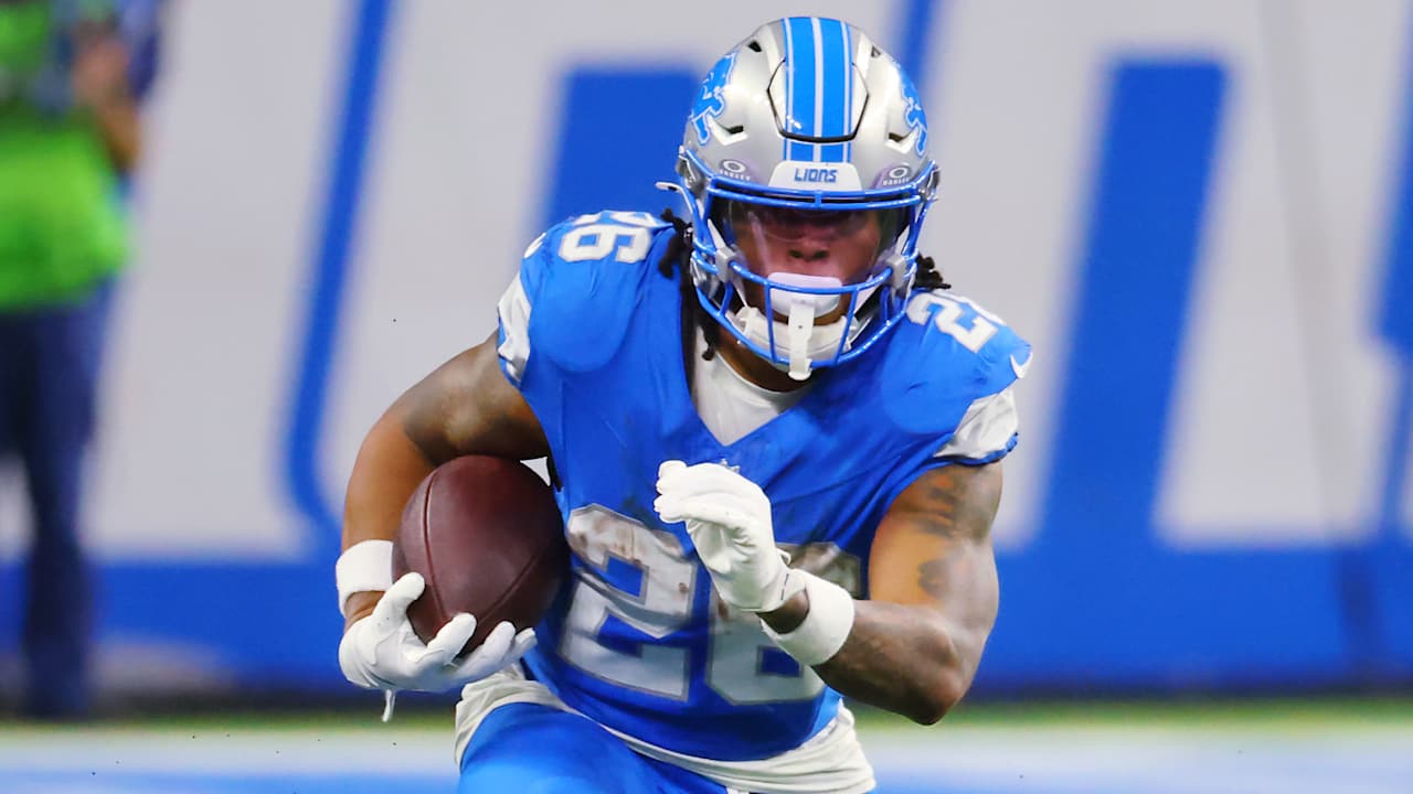 Jahmyr Gibbs revela que está jogando mais como wide receiver nesta temporada Foto: Reprodução/@NFL