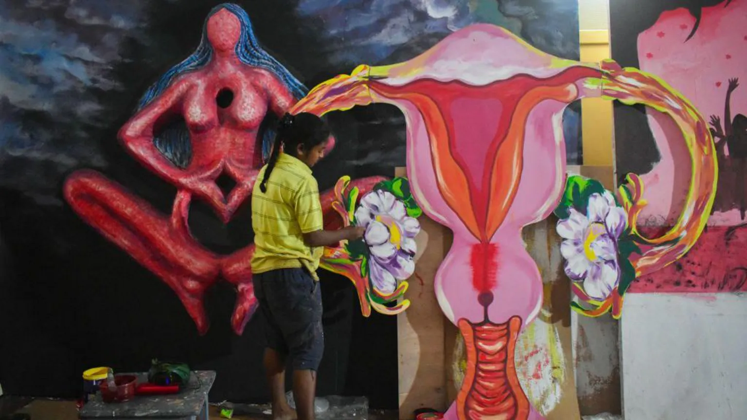 Duas pessoas são presas após meninas em escola na Índia serem obrigadas a se despir Períodos há muito são um tabu na Índia, onde meninas e mulheres menstruadas são consideradas impuras - Foto: Getty Images