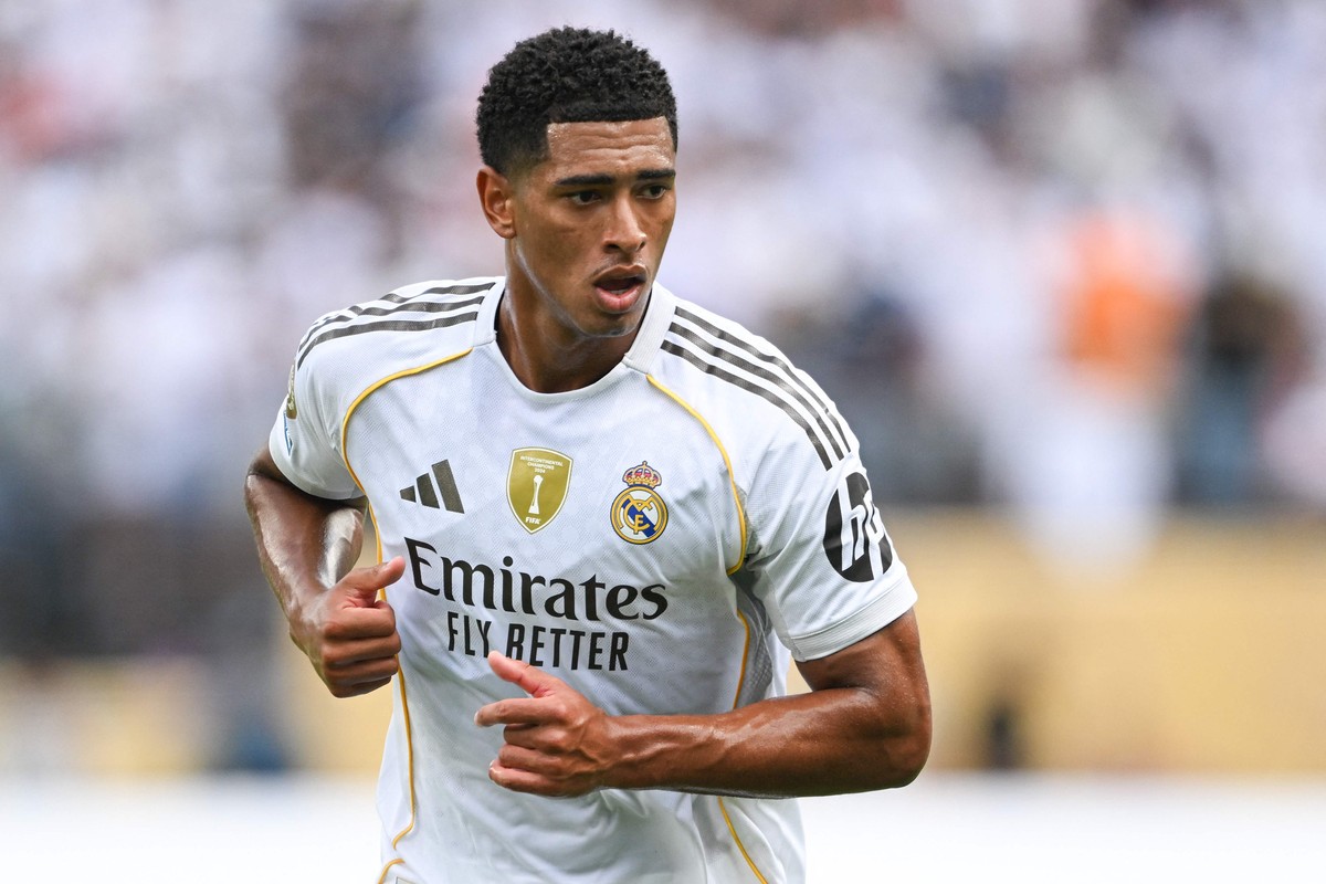 Jude Bellingham, do Real Madrid, se prepara para cirurgia no ombro nesta quarta-feira Jude Bellingham fará cirurgia nesta quarta-feira (Foto: David Ramos/Getty Images/AFP)