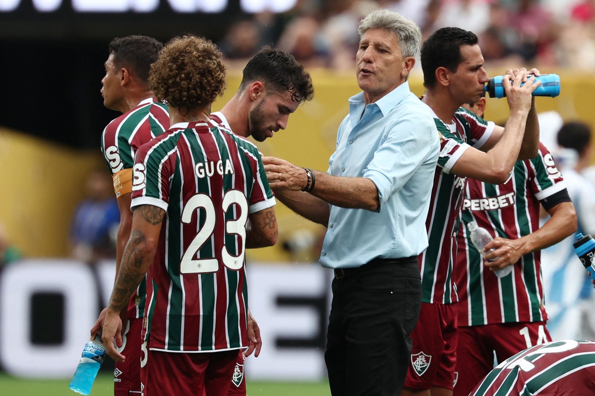 Fluminense recebe ensinamentos de Renato Gaúcho para brigar no Mundial de Clubes Renato Gaúcho mudou escalação do time titular para segunda rodada da Copa do Mundo de Clubes (Foto: FRANCK FIFE / AFP)