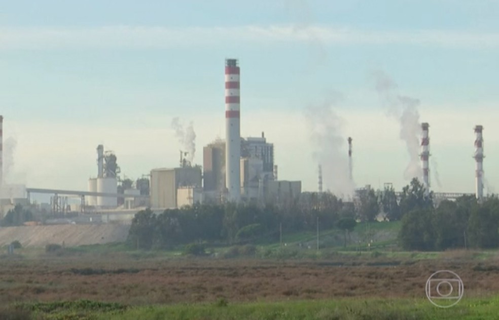 União Europeia estabelece meta climática e inclui créditos de carbono de países em desenvolvimento Emissões de carbono — Foto: Reprodução/TV Globo