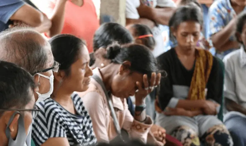 Menino cristão de 8 anos é agredido até a morte por colegas muçulmanos na Indonésia Foto: Reprodução