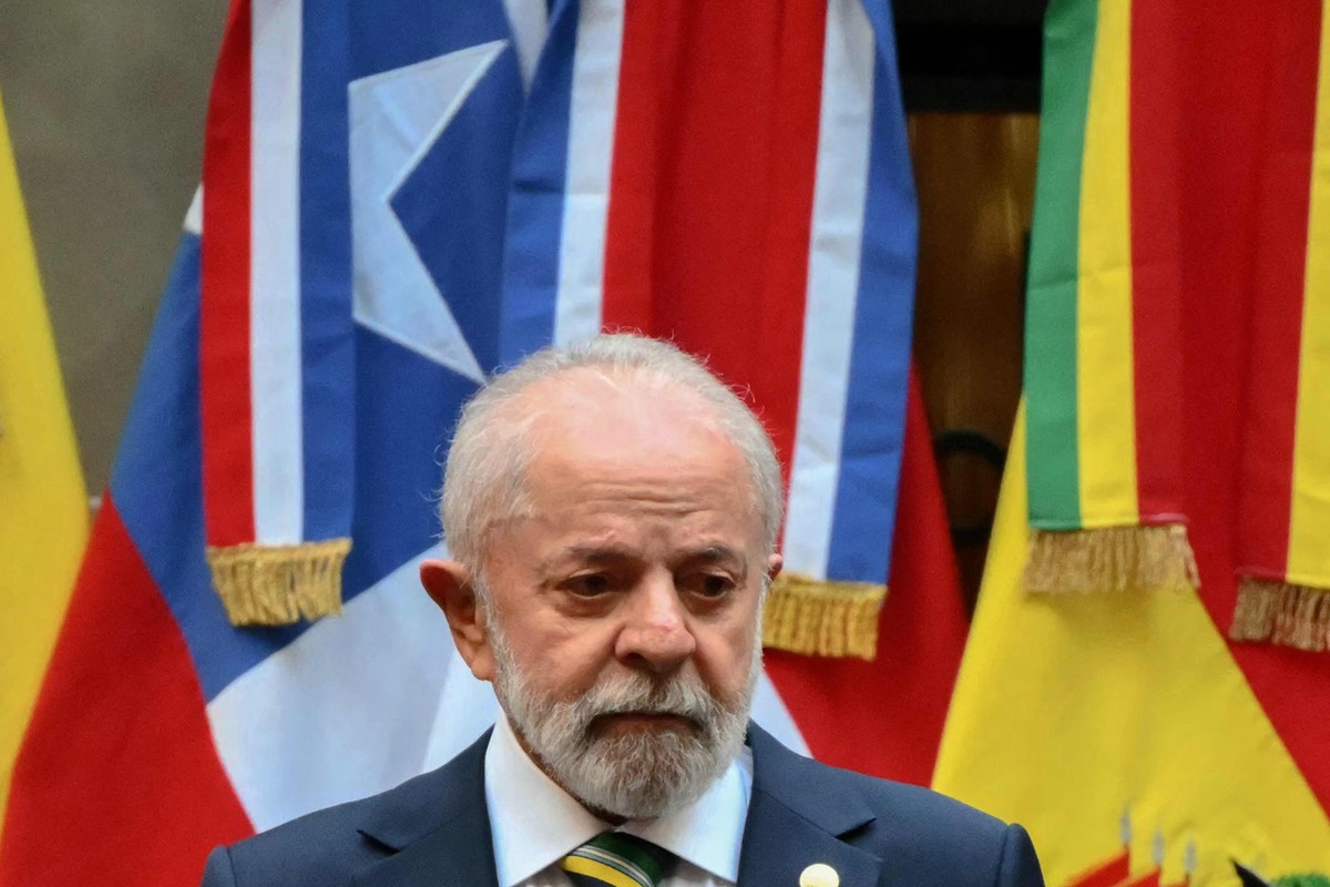 Lula critica falta de liderança política e acusa Israel de genocídio em Gaza O presidente Lula durante encontro do Mercosul em Buenos Aires, na quinta-feira (Foto: Luis Robayo/AFP)