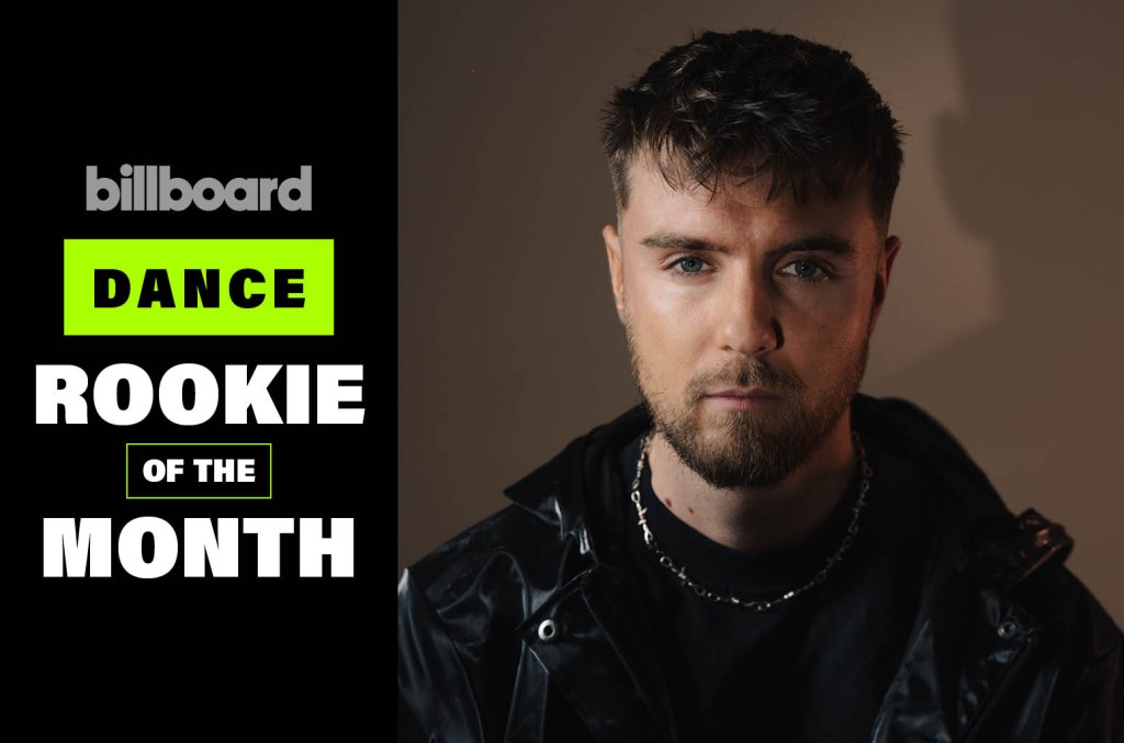 Maesic defende simplicidade na vida e valoriza boas companhias Clocking a viral hit with his March smash "Life Is Simple (Move Your Body)", the Maesic is Billboard's dance Rookie of the Month for June. (Foto: Reprodução)