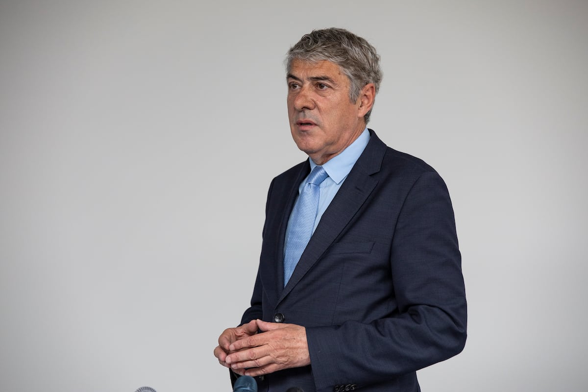 José Sócrates enfrenta julgamento por corrupção após 10 anos de sua detenção Ex-primeiro-ministro de Portugal José Sócrates, em Oporto em 2021 durante a apresentação de seu livro 'So agora começou'. (Foto: Rita Franca/NurPhoto/Getty Images)