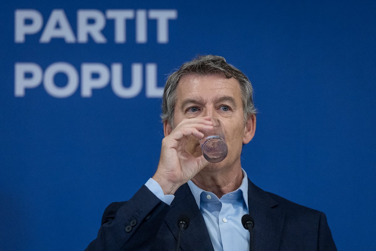 Alberto Núñez Feijóo, presidente do Partido Popular, nesta sexta-feira em Barcelona. (Foto: Albert Garcia)