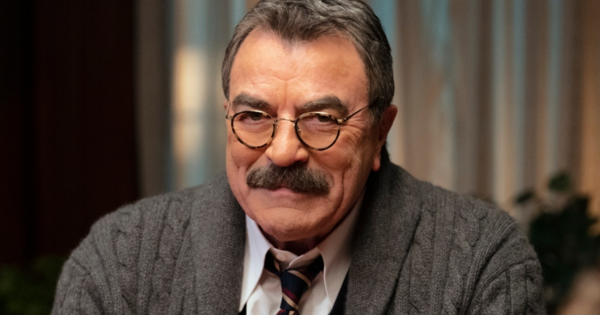 Tom Selleck pode retornar em spin-off de Blue Bloods, afirma protagonista da série A nova série derivada de Blue Bloods pode ter o retorno de Tom Selleck, diz Donnie Wahlberg - saiba mais (Foto: Reprodução)