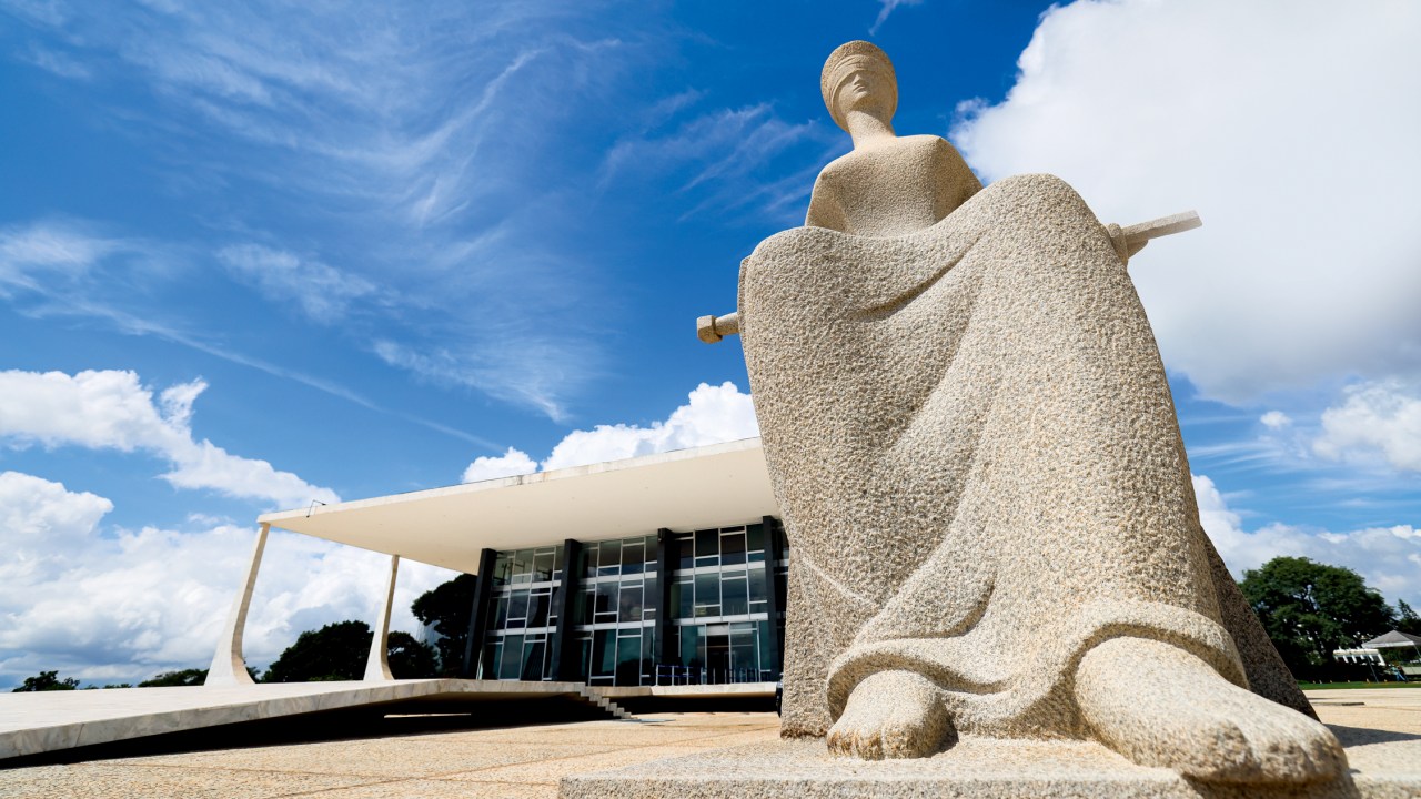 Estátua da Justiça, em frente ao Supremo Tribunal Federal, na Praça dos Três Poderes (Foto: Gustavo Moreno/SCO/STF)