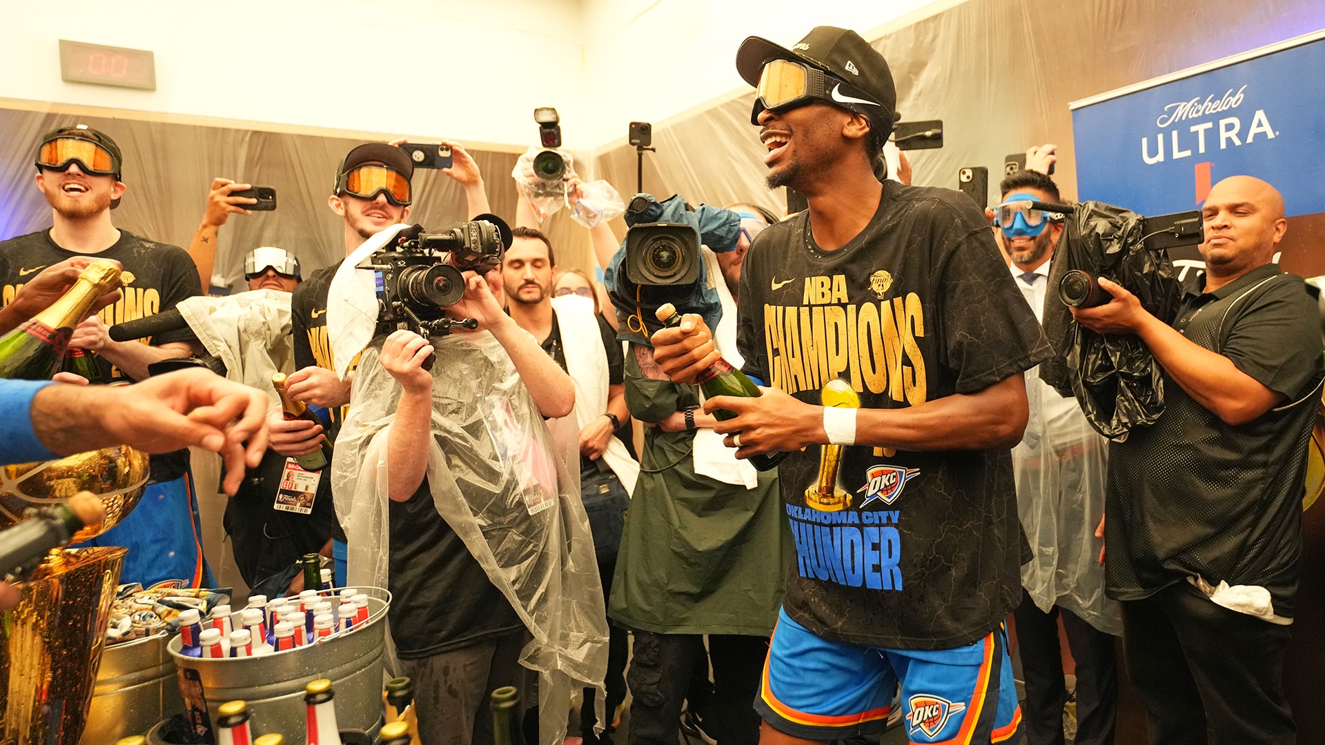 Thunder conquista título, mas enfrenta dificuldades com rolhas de champanhe Foto: Reprodução/@NBA