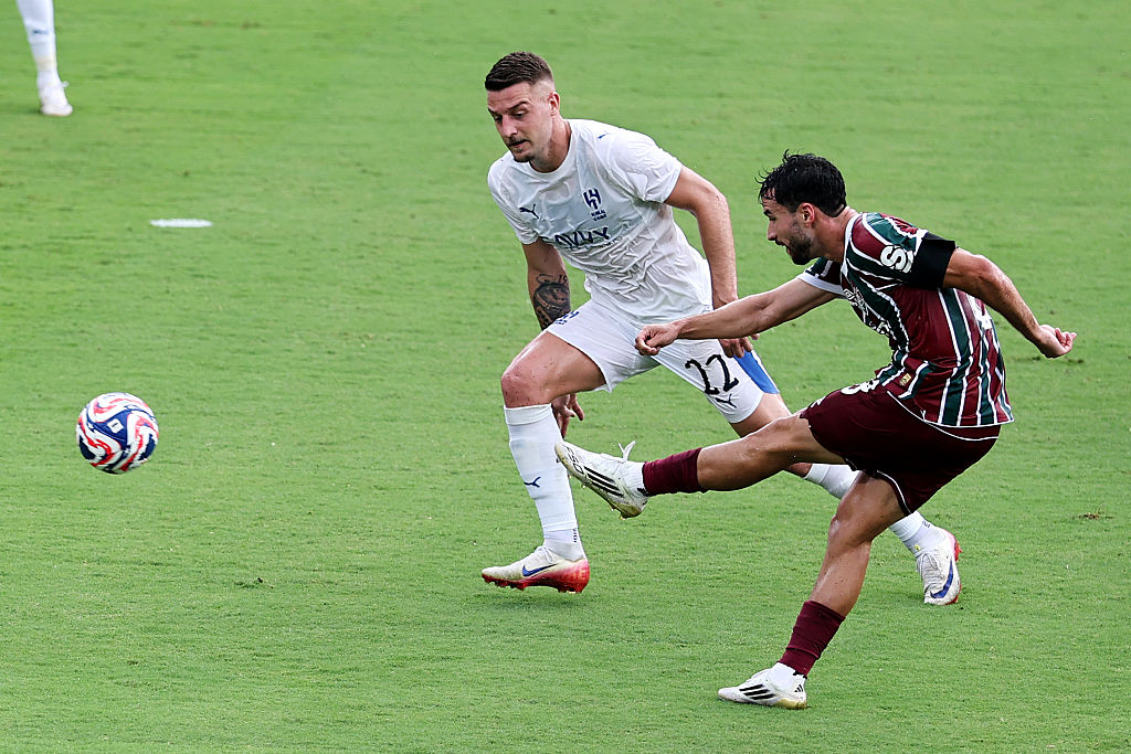 Fluminense derrota Al-Hilal e avança para as semifinais do Mundial de Clubes Martinelli chuta no ângulo da meta do Al-Hilal: abrindo o placar em Orlando (Foto: Carmem Mandato/ Fifa/Getty Images)