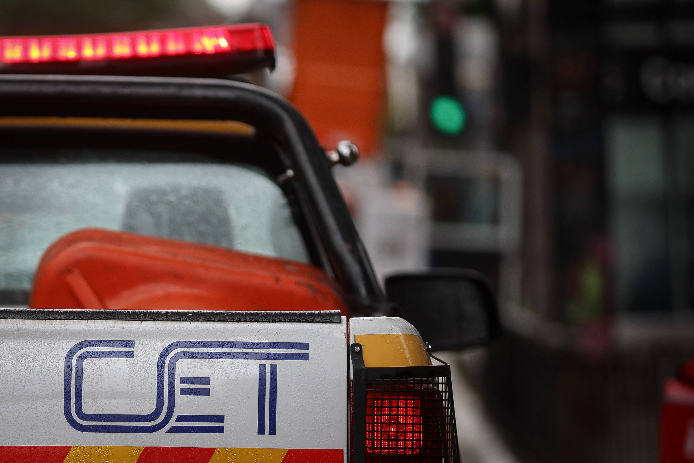 Funcionário da CET é preso por dirigir embriagado após colidir com viatura Carro da CET (Companhia de Engenharia de Tráfego) (Foto: Zanone Fraissat - 28.set.23/Folhapress)