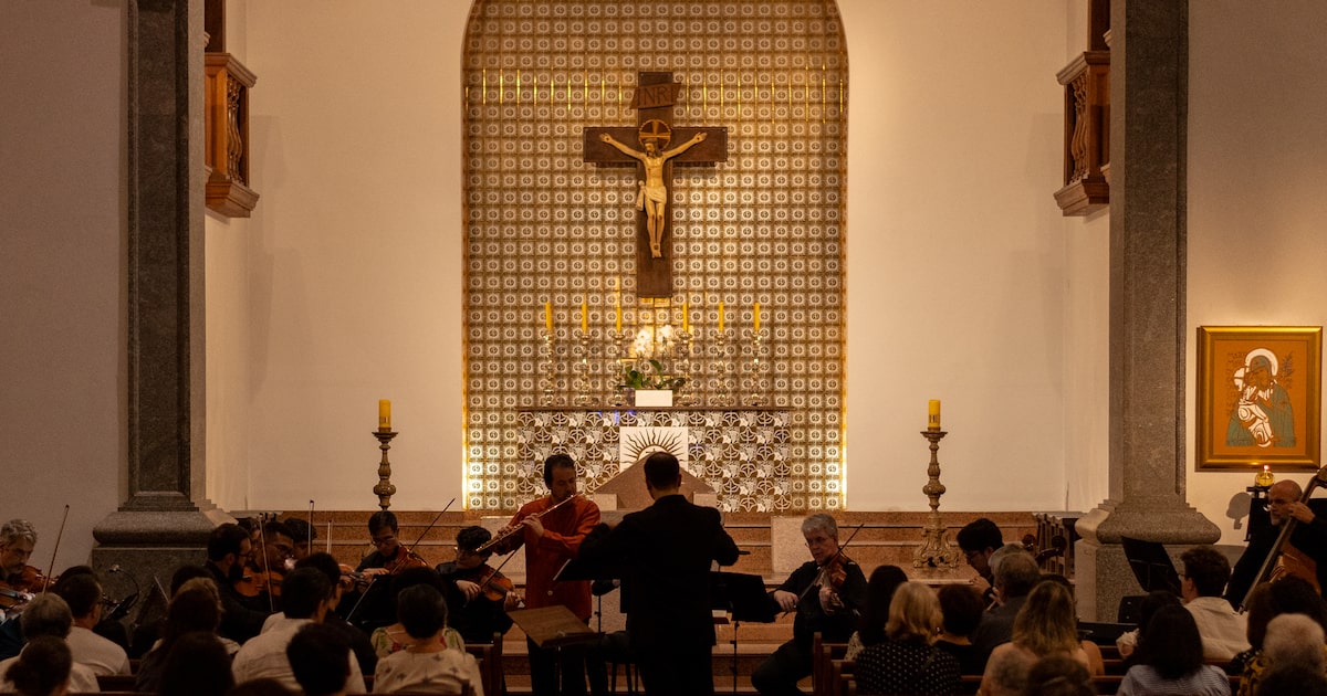 Centro de São Paulo se revitaliza com os novos concertos no Pateo do Collegio Concerto de estreia da série Música no Pateo 2025 intitulado "Mestres da música" com a Orquestra de Câmara L’Estro Armonico. (Foto: Cesar Avolio Bastos)