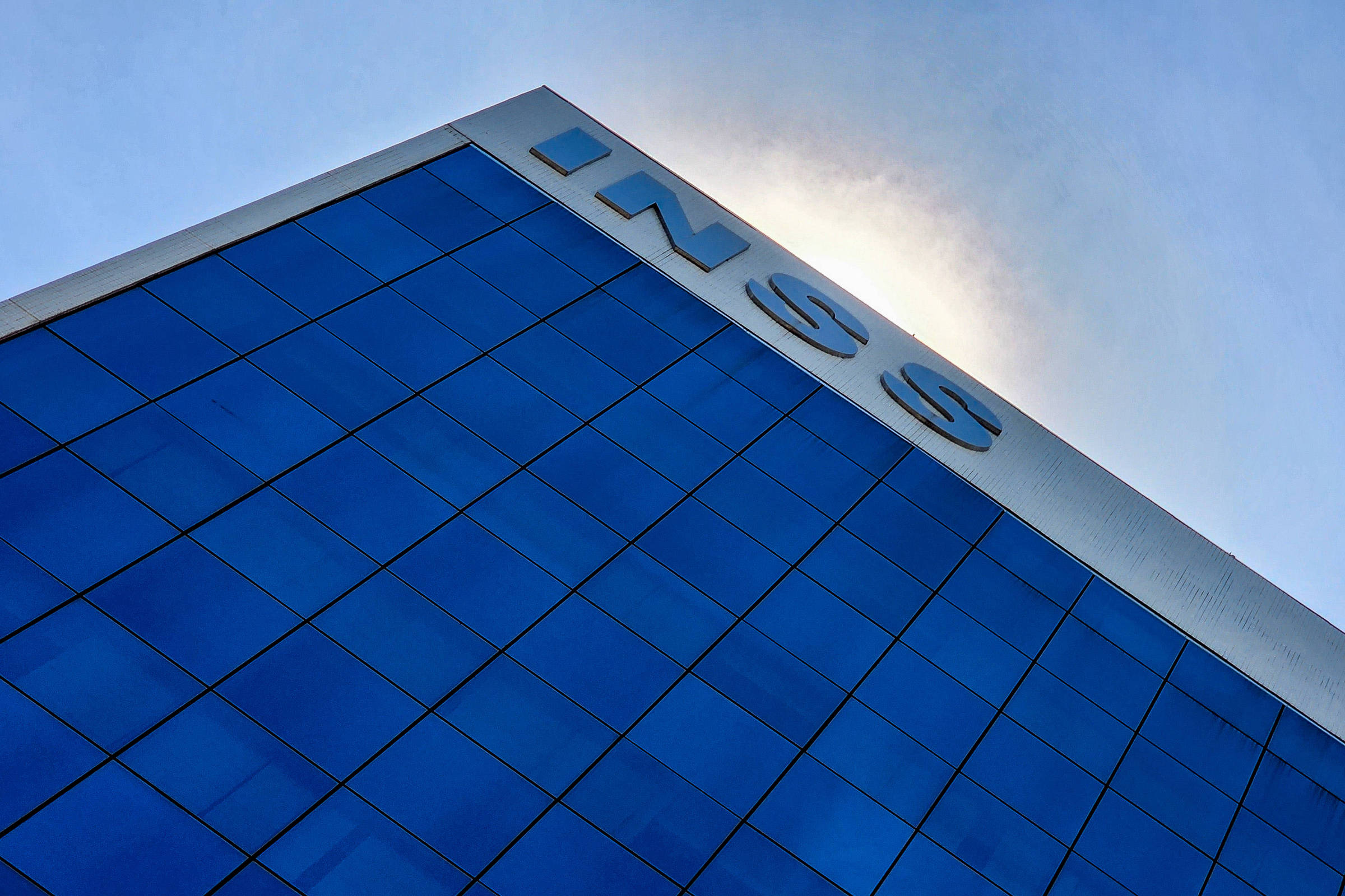 INSS inicia pagamento para vítimas de fraudes e define prioridades de recebimento Sede do INSS, em Brasília (Foto: Rafa Neddermeyer/Agência Brasil)
