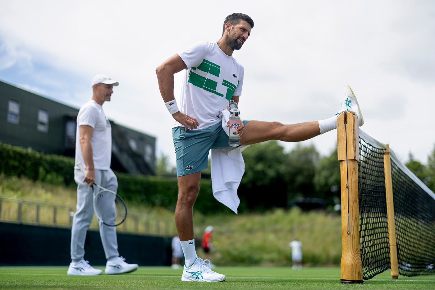 Djokovic enfrenta Khachanov em partida exibicional nesta sexta-feira Foto: Reprodução