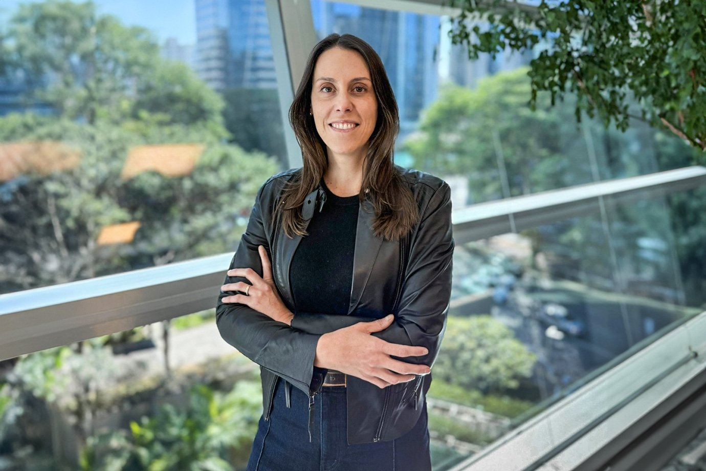 Itaú Unibanco oferece vagas de trainee com salário de R$ 9,3 mil; saiba como se inscrever Paola Visani, superintendente de Recursos Humanos do Itaú: “Sei, por experiência própria, o quanto essa porta de entrada pode transformar carreiras" (Foto: Itaú/Divulgação)