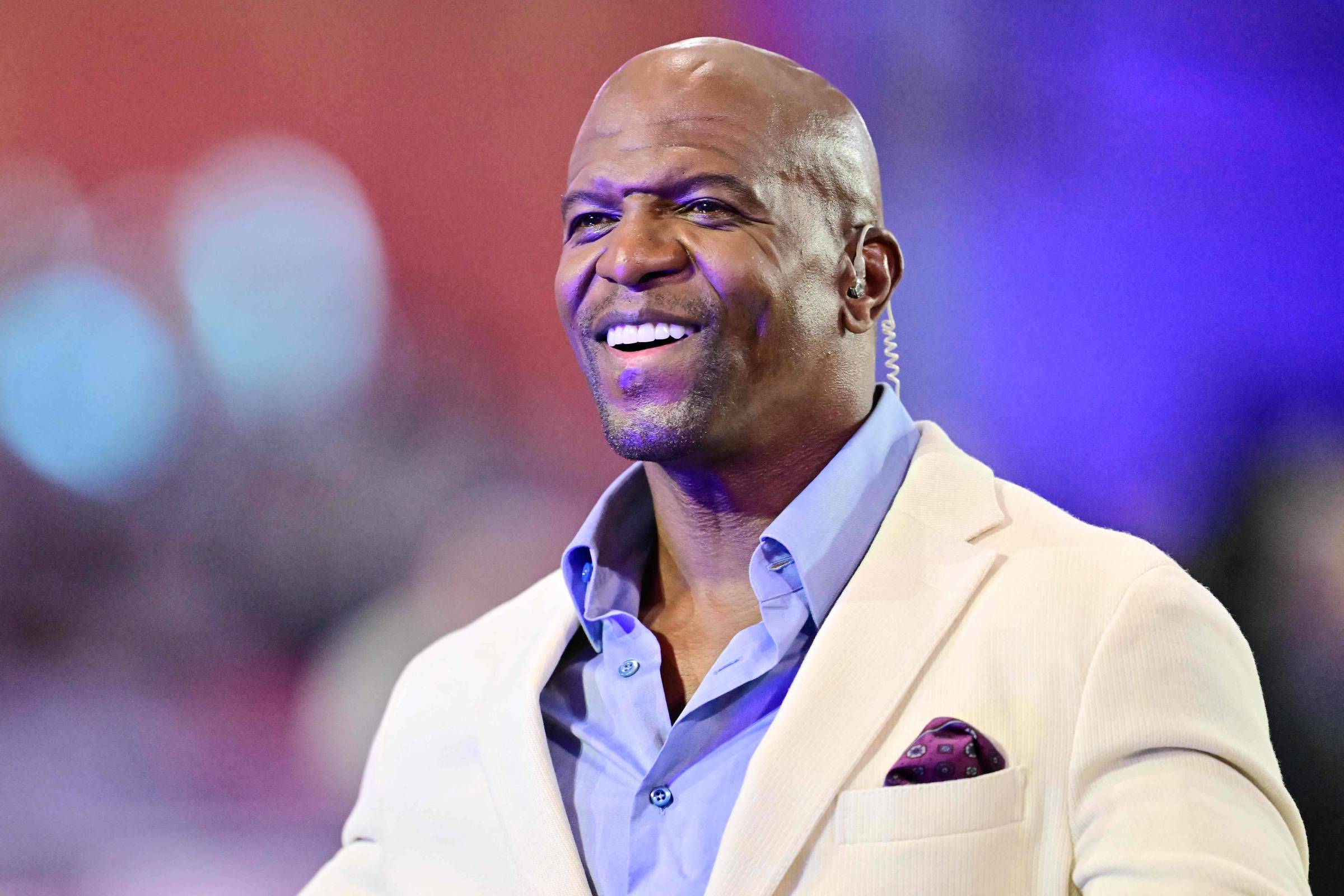 Terry Crews se emociona ao receber pôster autografado de 'Cidade de Deus' Terry Crews durante os jogos do Pro Bowl da NFL de 2025 no Nicholson Fieldhouse (Foto: Julio Aguilar/AFP)