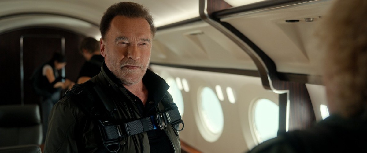 XP revela quanto investiu para trazer Arnold Schwarzenegger a São Paulo Arnold Schwarzenegger na segunda temporada de 'Fubar' (Foto: Netflix)