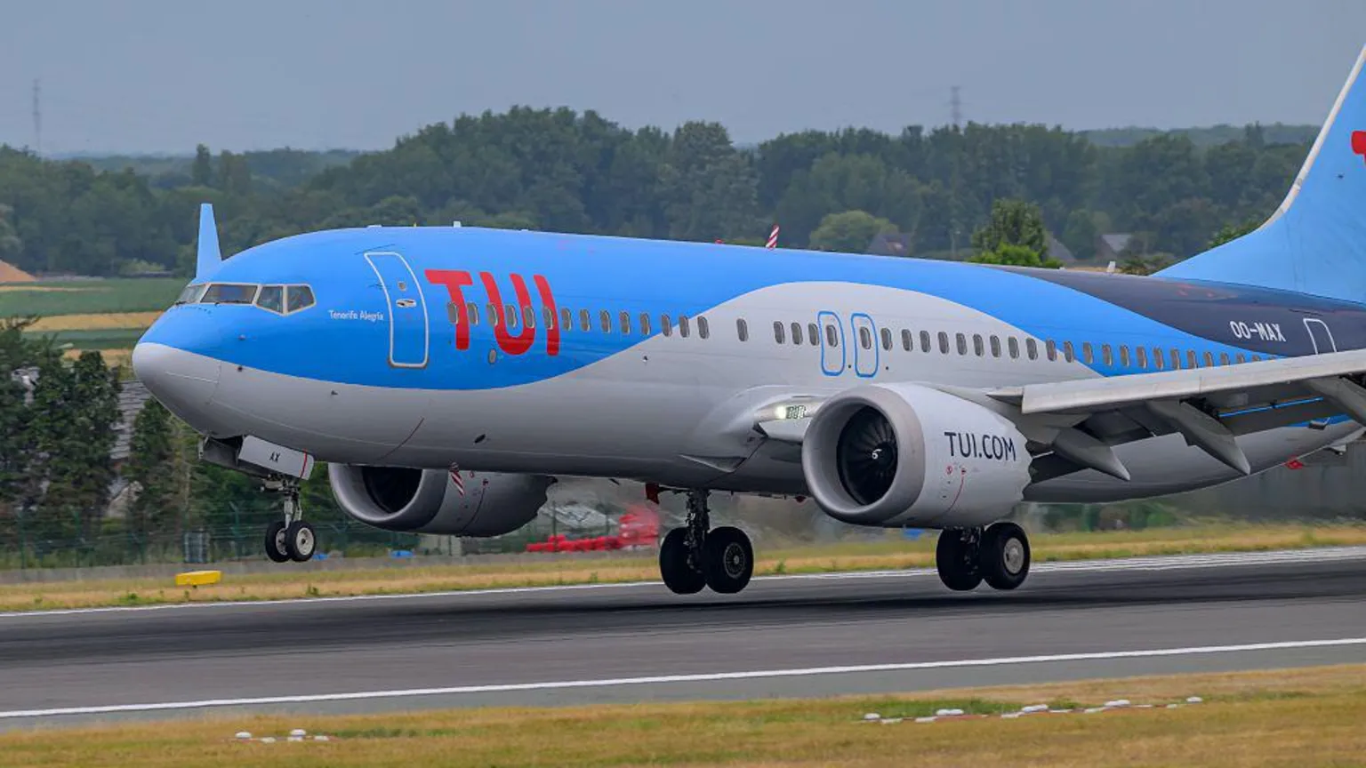 Voo de Londres a Cancun faz pouso nos EUA após briga a bordo Voo de Londres a Cancun faz pouso nos EUA após briga a bordo
