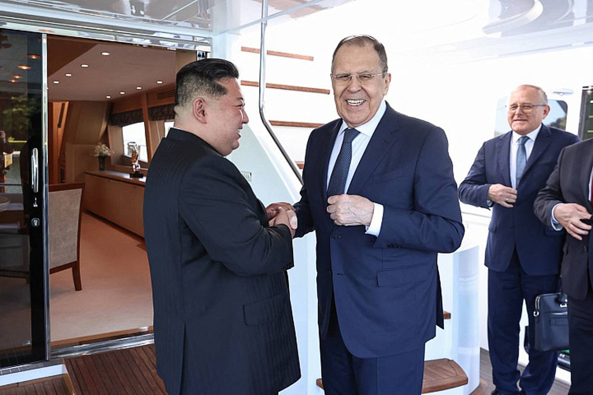 Coreia do Norte declara apoio incondicional à Rússia na guerra ucraniana