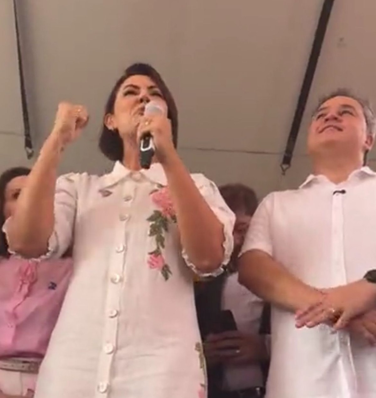 Michelle Bolsonaro apoia União Brasil e cargos são entregues no governo Lula Michelle Bolsonaro e Efraim Filho na Paraíba (Foto: Reprodução)